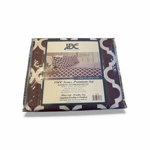 Purple and White Twin XL Sheet Set